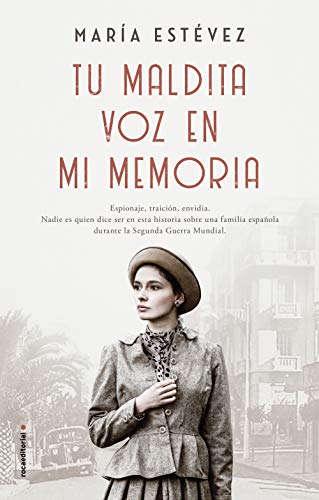 Tu maldita voz en mi memoria (Versión Kindle) de María Estévez